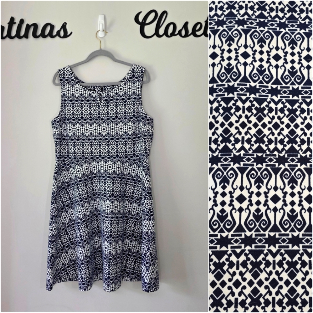 TALBOTS Blue White Geometric‎ Print Ponte Stretch Fit & Flare Dress Size XL